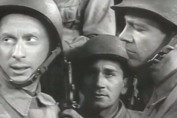 A Walk in the Sun (1945) WWII platoon march: Outsmart patrols, seize the crossroads