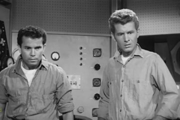Missile to the Moon (1958) Lunar She-Devils Lure Earthmen to their Doom!